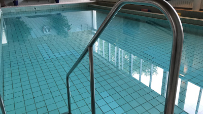 Gusums simhall stängs tills vidare på grund av tekniskt fel