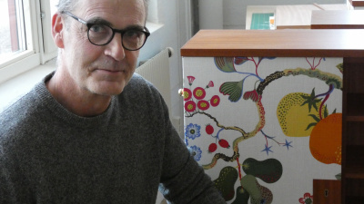 Snickarmästare Mattsson levererar möbler till Svenskt Tenn
